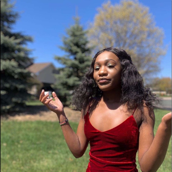 Meet your Posher, Cathy - Picture 1 of 1